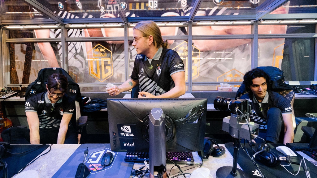 OG AT TI10